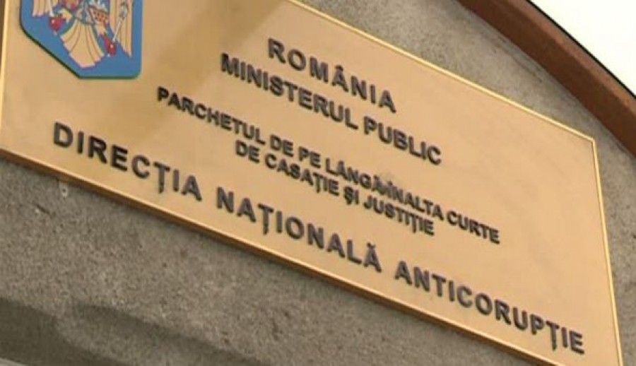 Ofiţer de POLIŢIE cu grad de inspector principal, REŢINUT DE DNA Galaţi