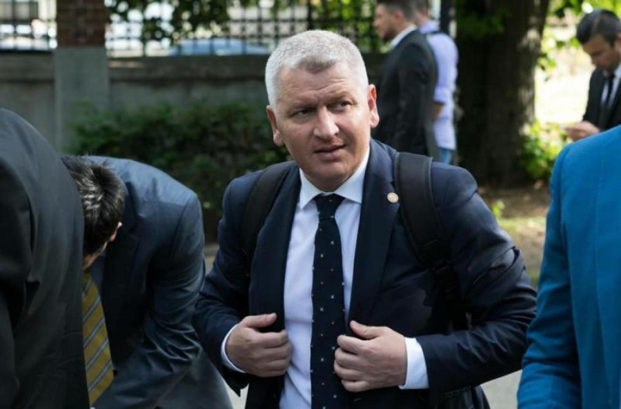 Ministrul Florin Roman a demisionat din Guvern