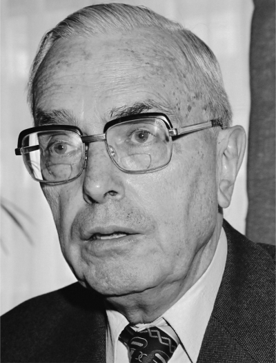 Remember. Max Euwe (1901 - 1981)