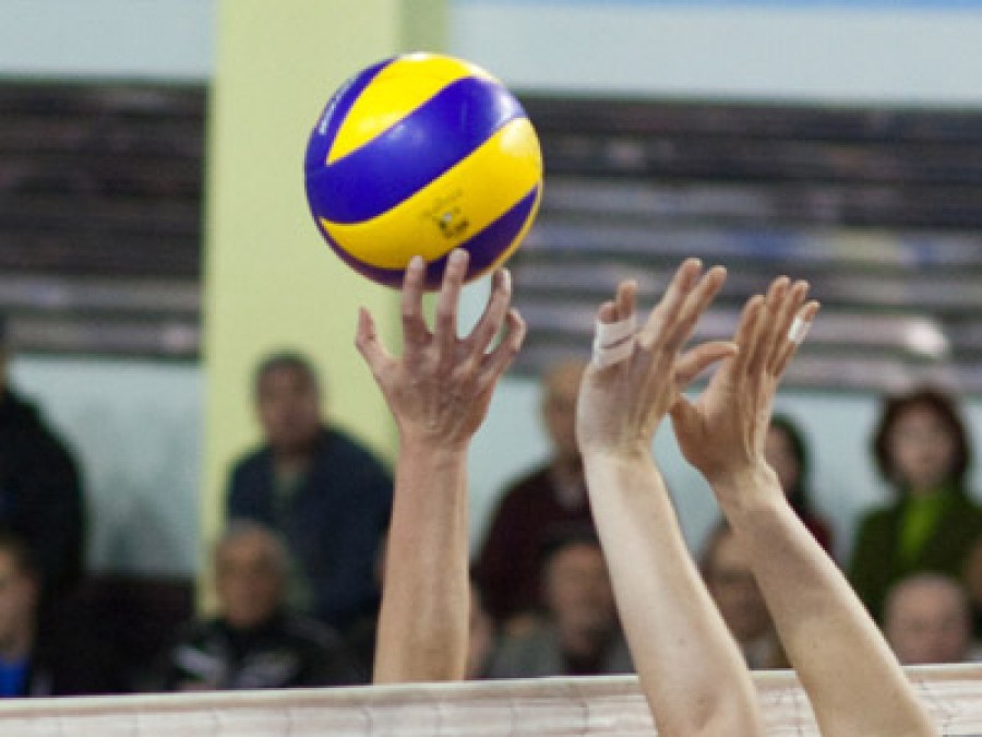 VOLEI FEMININ/ Primul turneu la „speranţe”