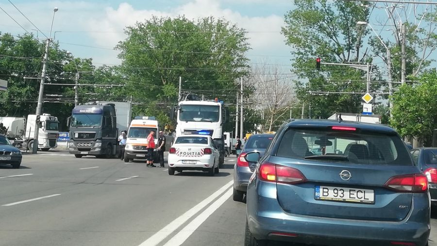 UPDATE | Bătrâna rănită în accidentul rutier din Bariera Traian a murit la spital