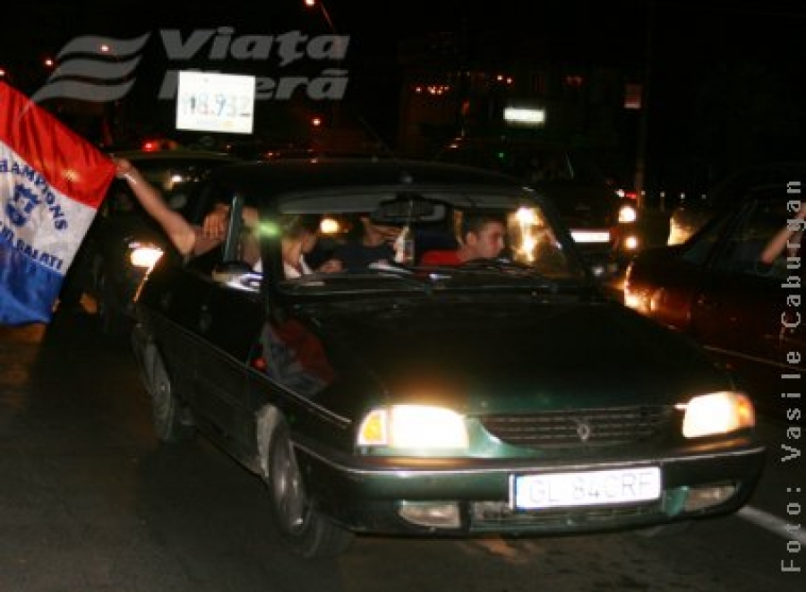 Campionii, campionii… Buf!