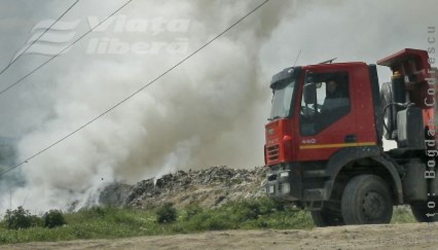 Galaţiul – înecat de fumul gropii de gunoi