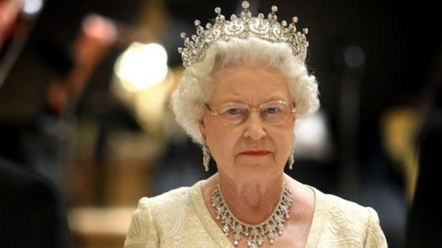 Regina Elisabeta a II-a și-a reluat îndatoririle oficiale
