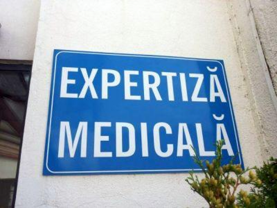 Expertiza medicală de la Casa de Pensii, suspendată