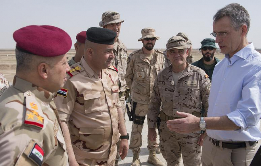 NATO, decisă să extindă misiunea de pregătire a forţelor irakiene