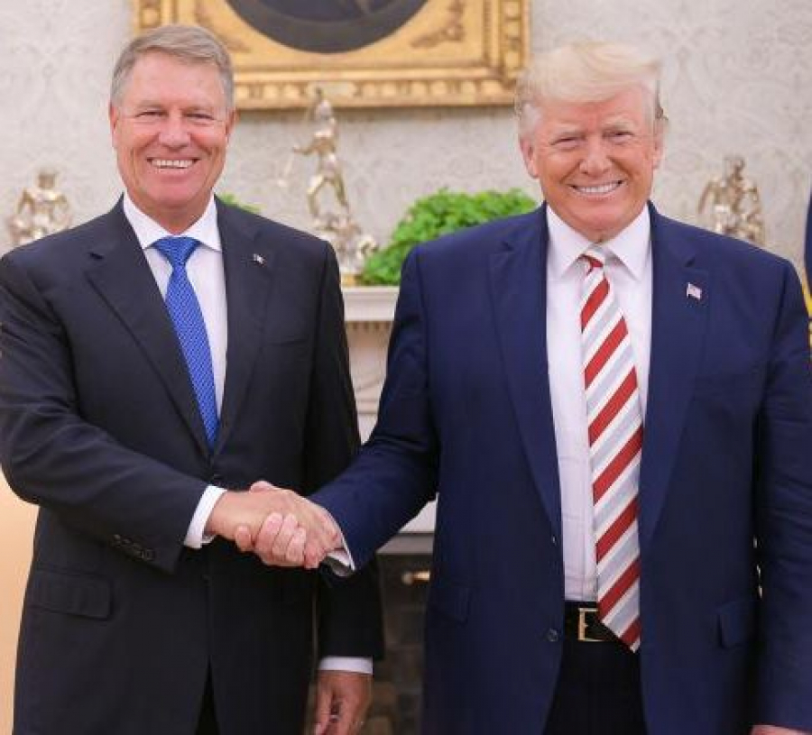 Donald Trump l-a sunat pe Klaus Iohannis. Președintele SUA vrea să trimită României ventilatoare