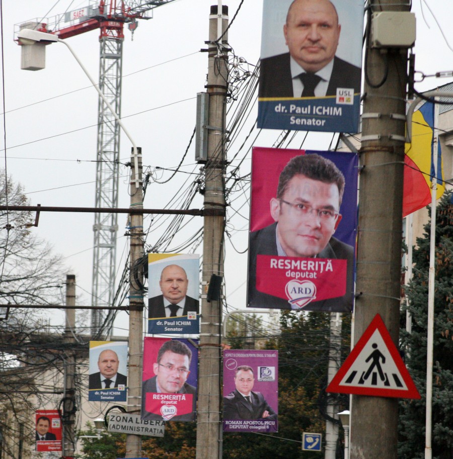 Gata, a început campionatul local de cocoţat pe stâlpi!