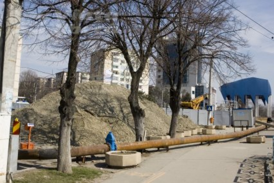 Plonjon la Groapa cu Faleză