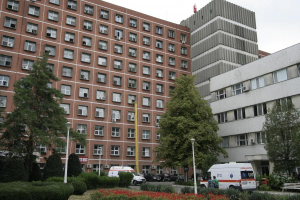 EXCLUSIV VL | Spitalul Județean a rămas două zile fără kituri de testare COVID-19. Timp de așteptare de zeci de ore