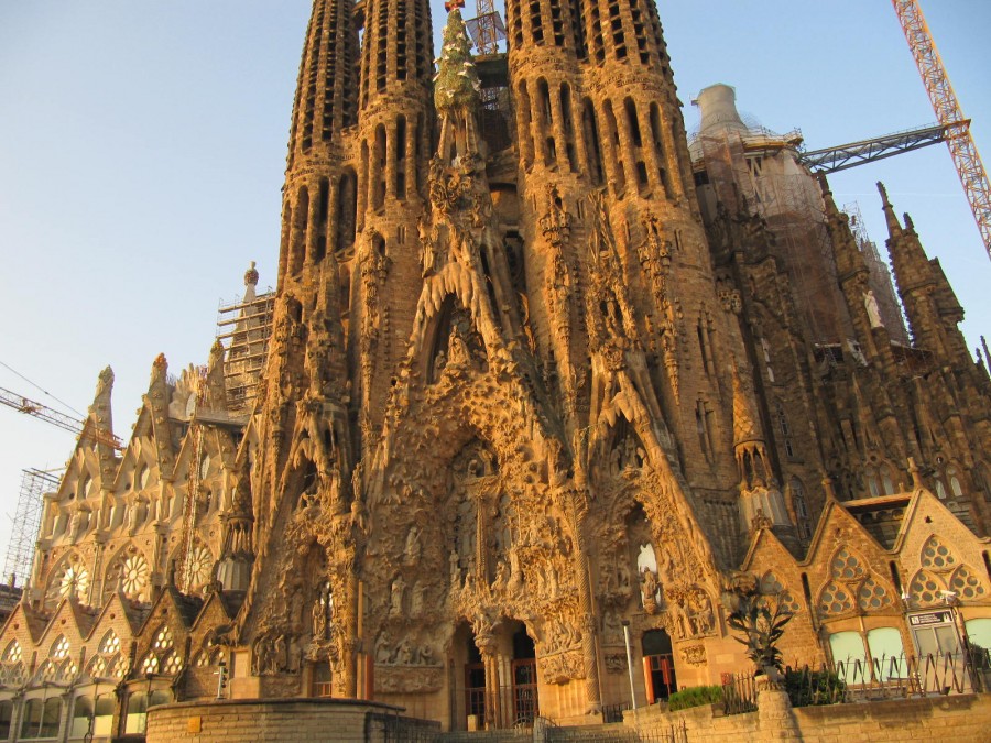 Catedrala Sagrada Familia, opera nefinalizată a lui Gaudi