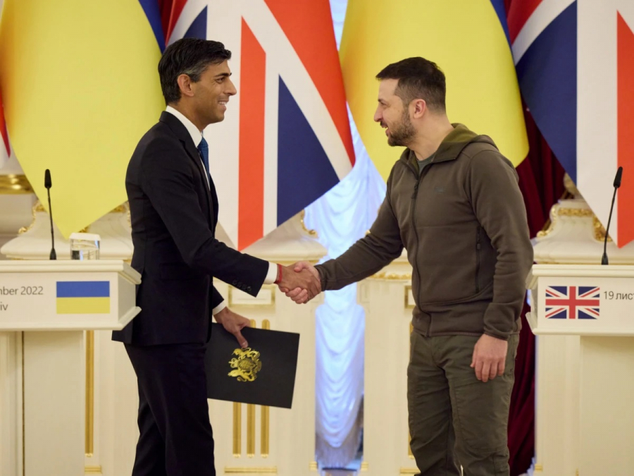 Zelenski, vizită-surpriză în Marea Britanie