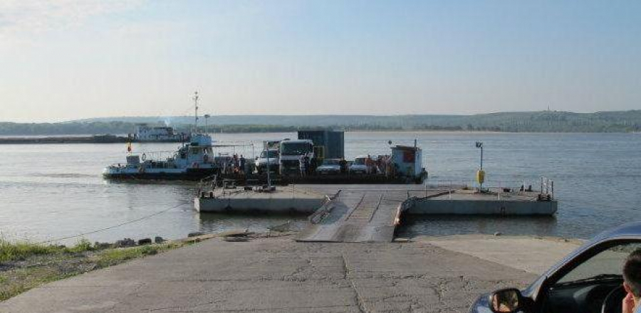 Navrom Bac amenajează trecerea cu bacul de la Isaccea