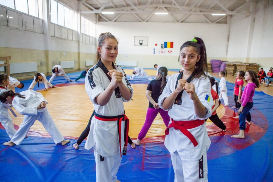 Performanţă la taekwondo! Două sportive de la CSM Dunărea şi-au câştigat locul pentru Campionatul European