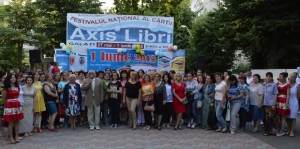S-a tras linia la Festivalul „Axis Libri”: Peste 40.000 de vizitatori la târgul de carte