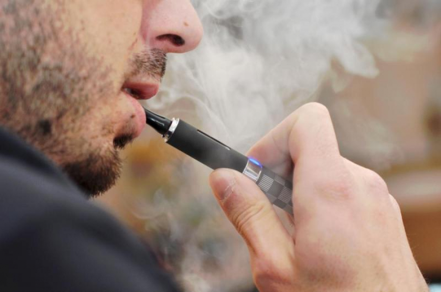 Uniunea Europeană propune interzicerea aromelor pentru țigările electronice