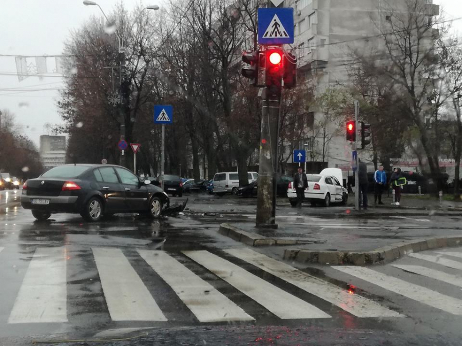 Trei răniţi, în două ACCIDENTE rutiere