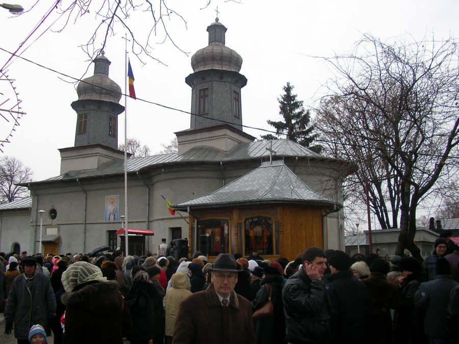 FOTO Campanie VL - Biserici istorice gălăţene: Biserica "Sf. Spiridon" - expresie arhitecturală de veac XIX