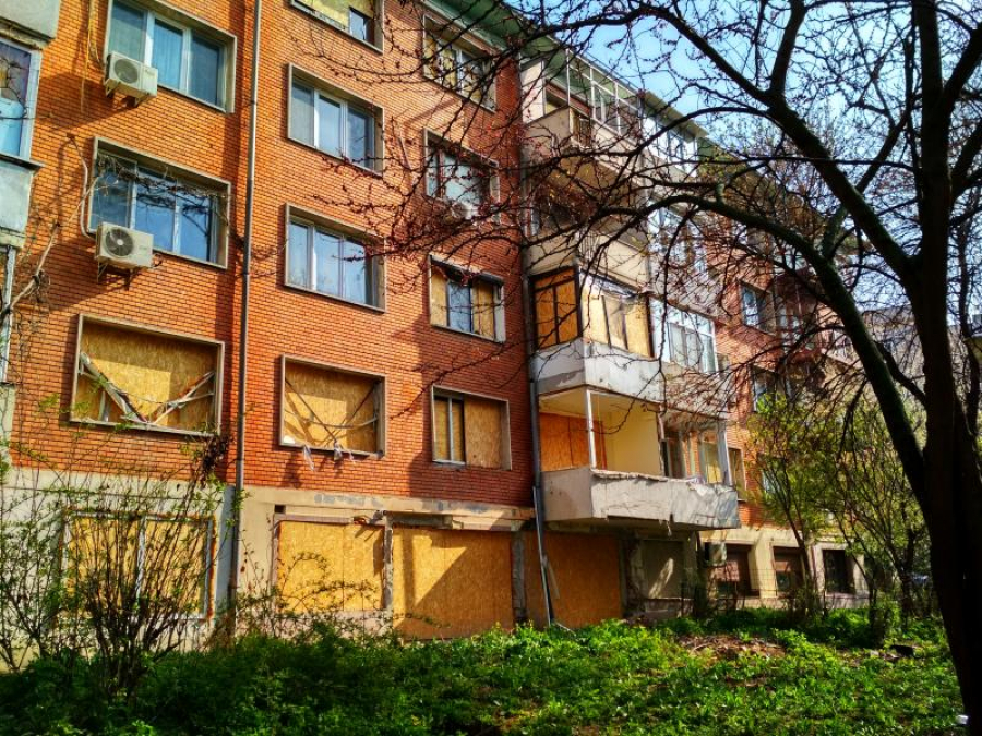 Primăria cere fonduri prin PNRR pentru blocul afectat de explozie acum doi ani