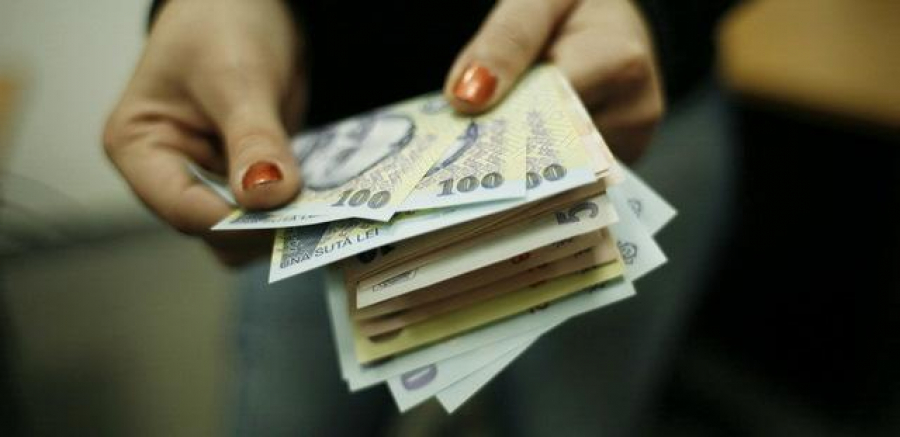 Salariul mediu nominal net, 3.044 de lei