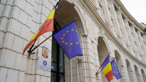 Rom&acirc;nia scapă momentan de retrogradarea &icirc;n categoria &bdquo;junk&rdquo;