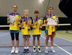 Alessia Florea, Gabriel Ghețu, David Carteputredă și Eva Ionescu (de la stânga la dreapta), foto FR Tenis