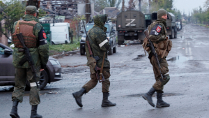 Trupe ruse în Mariupol (Foto: nytimes.com)