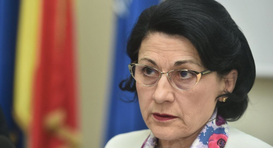 Ecaterina Andronescu a fost DEMISĂ. Anunţul a fost făcut de Viorica Dăncilă pe Facebook