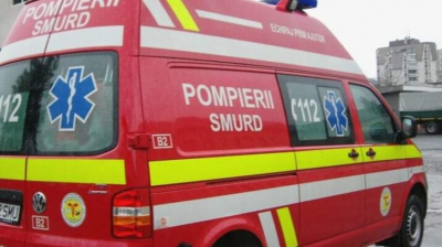 UPDATE: Explozie într-un bloc din Micro 19. O femeie a fost rănită grav (VIDEO)