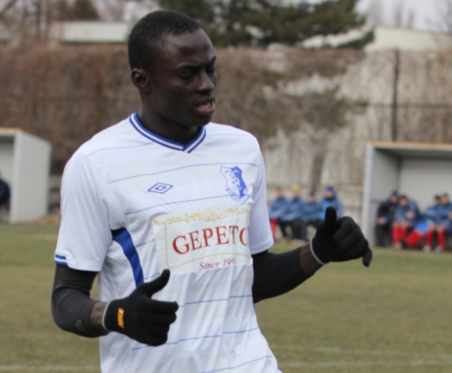 Ousmane Gueye, legitimat de Oţelul