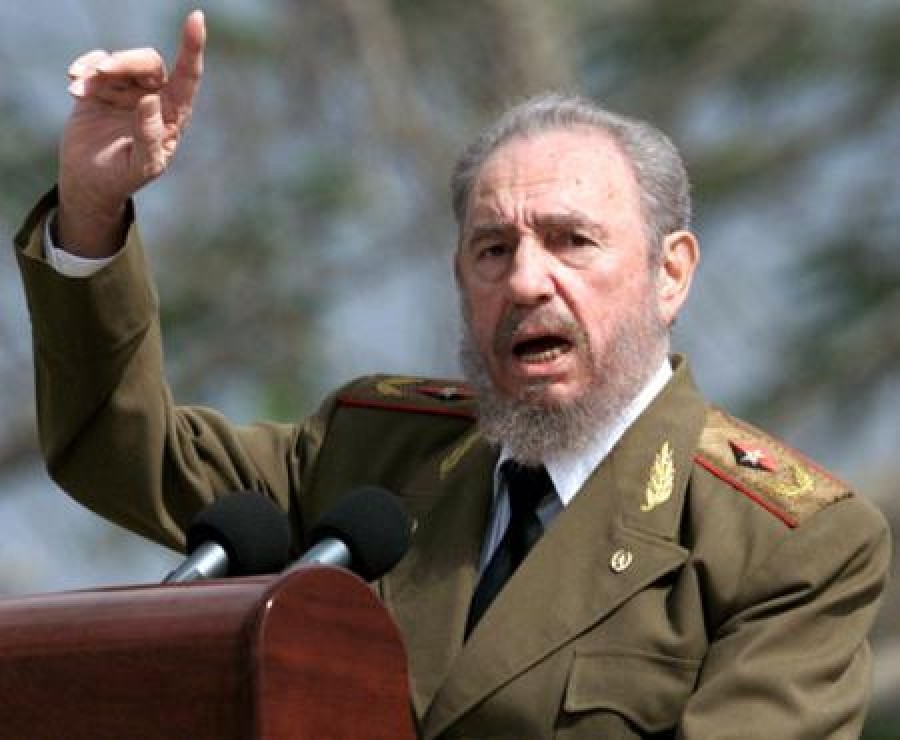 Fidel Castro se amuză de zvonurile privind moartea sa
