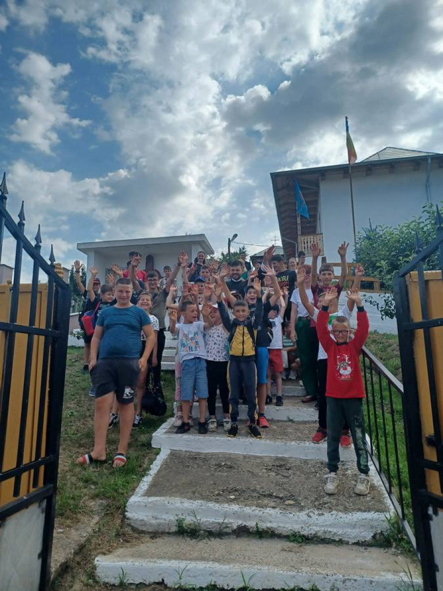Activităţi de vară pentru copiii din satele Fundeanu şi Nicopole