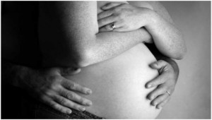 Cum vor politicienii să crească natalitatea? Avort, doar cu avizul psihologului