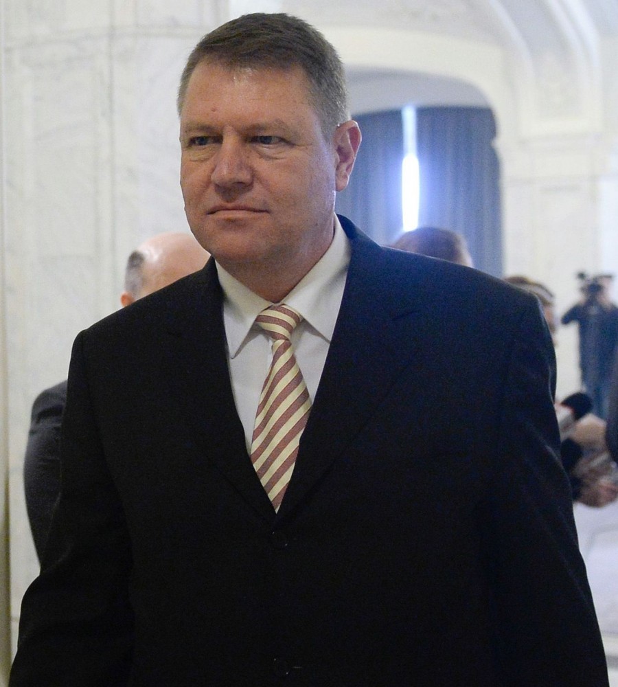 VIDEO/ Klaus Iohannis a depus jurământul în Parlament şi a devenit noul PREŞEDINTE al României