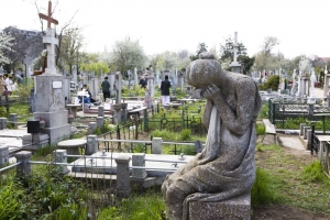 Gospodărire Urbană cere amânări: Locurile din cimitire tot nu sunt inventariate