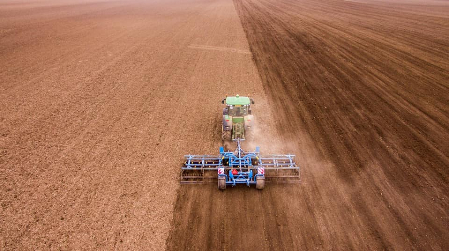 Multe vânzări de terenuri agricole în județ