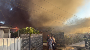 Incendiu puternic la o hală din Șendreni