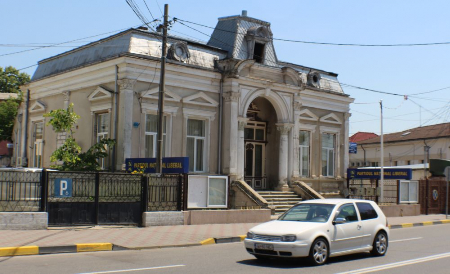 Război pe sediul PNL Tecuci. Liberalii au dat în judecată Primăria