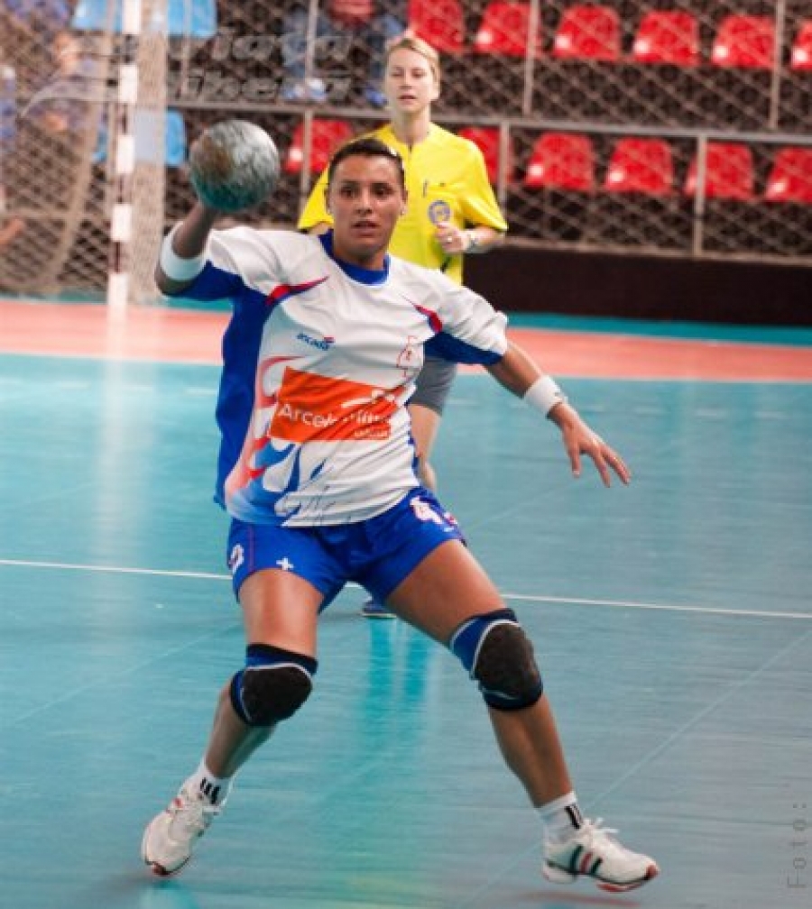 Sâmbătă dimineaţă, Oţelul – Larvik, în Cupa Cupelor la handbal feminin