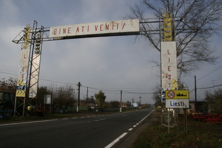 Lieştenii cer ieftiniri şi locuri de muncă