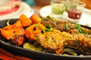 Învaţă secretele artei culinare cu peşte şi vegetale de la bengalezi