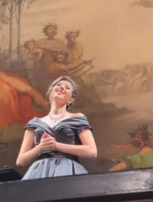 Soprana Lisette Oropesa primește replica de la un tânăr tenor din sală