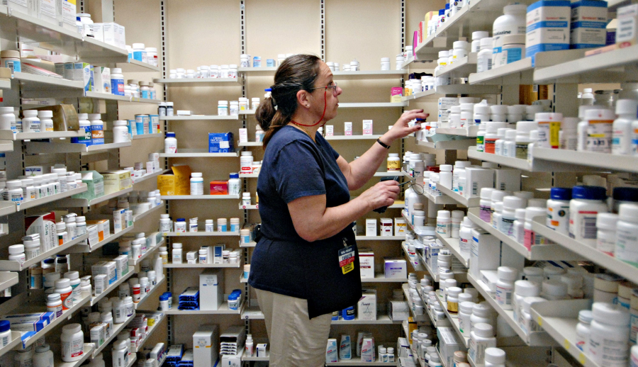 UPDATE Autoritățile nu știu când vor ajunge în farmacii două medicamente esențiale