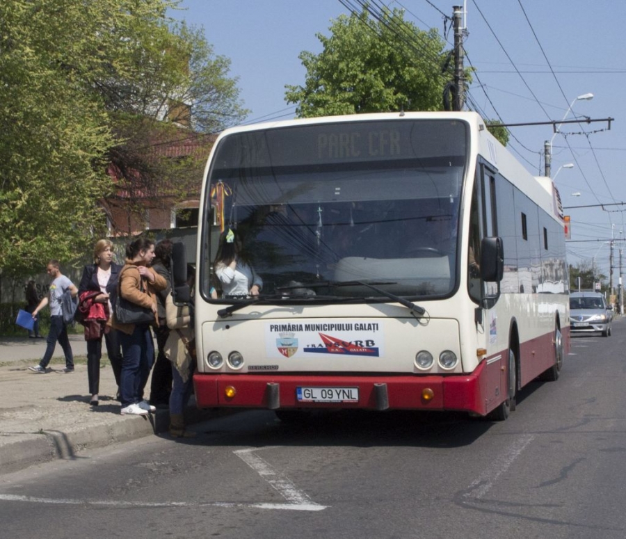 Galațiul FĂRĂ MAXI-TAXI. Managerul TRANSURB: „Facem eforturi să asigurăm un transport civilizat”. AFLĂ pe ce trasee circulăm din 9 mai