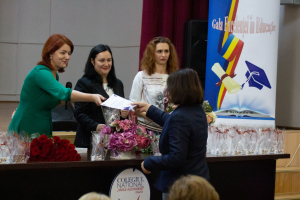 Festivitate la Colegiul &quot;Vasile Alecsandri&quot; Galaţi. Peste 100 de dascăli au primit distincţii