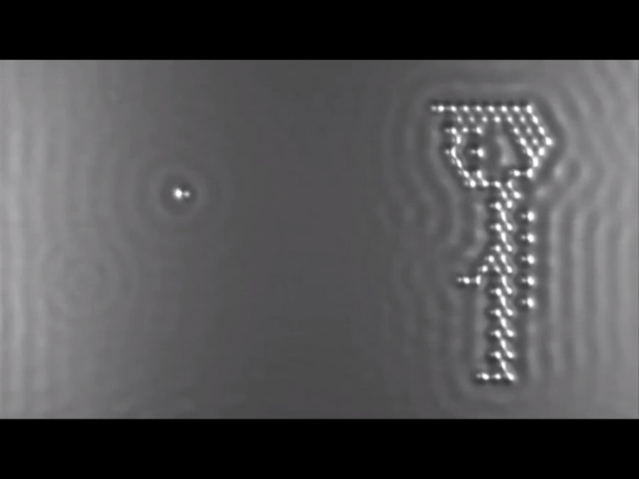 VIDEO / "Un băiat şi atomul lui" - cel mai "mic" film din istorie