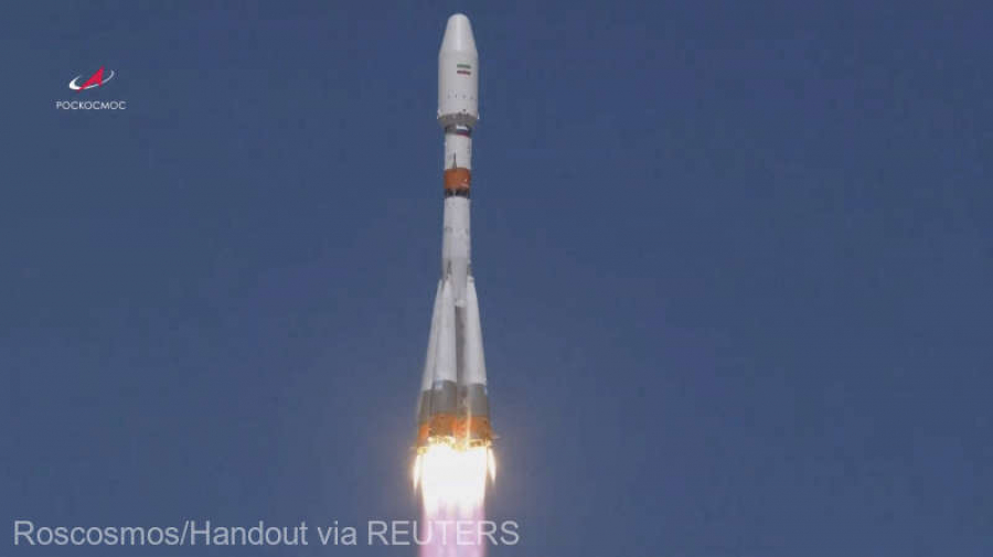 Rusia a lansat mai mulți sateliți militari