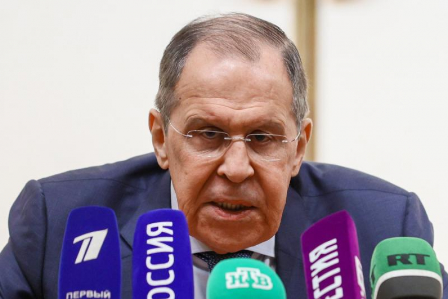 Avionul lui Lavrov, blocat de vecinii Serbiei