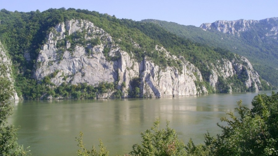 Debitul Dunării este sub media multianuală la intrarea în România