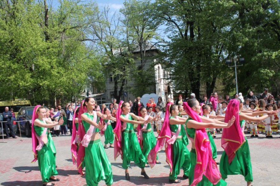 Gălăţenii sunt invitaţi la dans